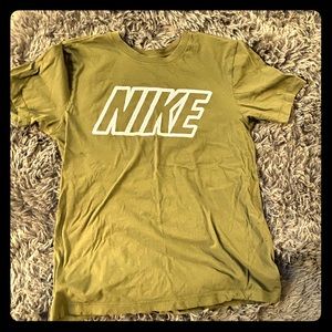 Nike T-shirt